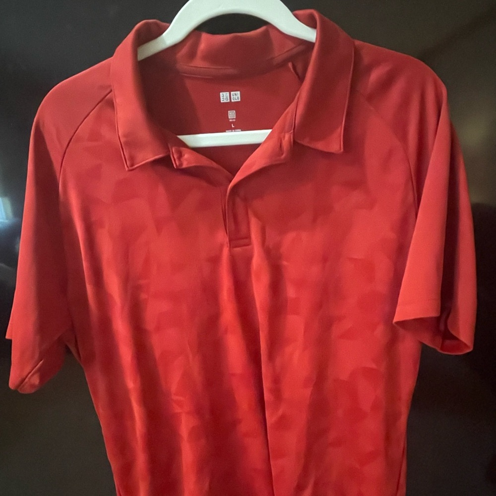 Uniqlo | Men's Patterned Red Short Sleeve Golf Polo Shirt | Size: Large